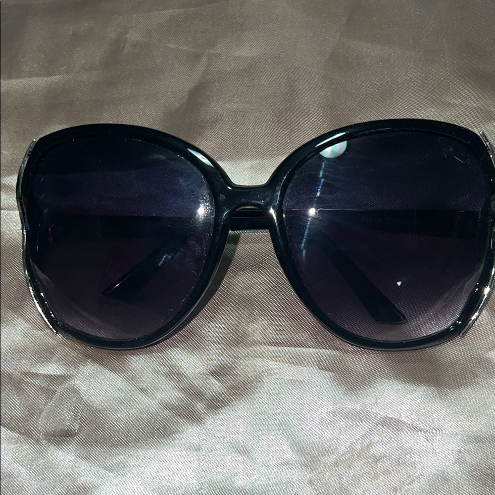 Black Oversized Sunglasses